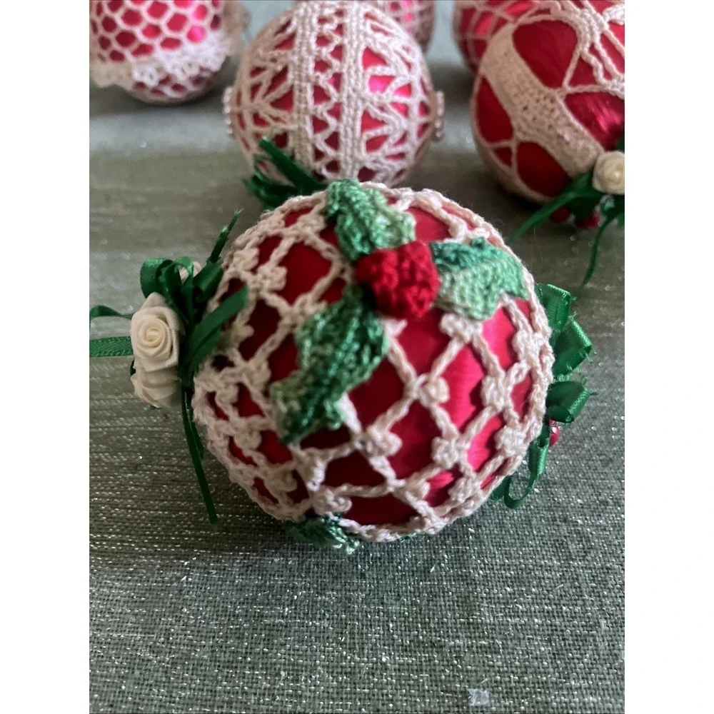 Vintage Crocheted Christmas Ornaments Set of 7~Beautiful!